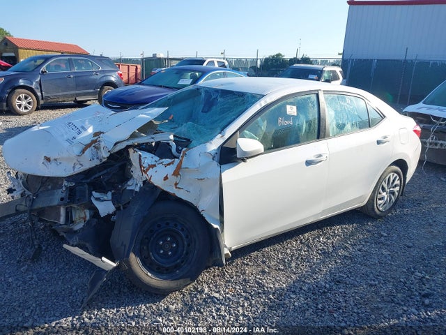 Toyota COROLLA LE 2017 2T1BURHE3HC801508 Image 2