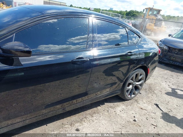 1C3CCCDG1FN617937 Chrysler 200 S