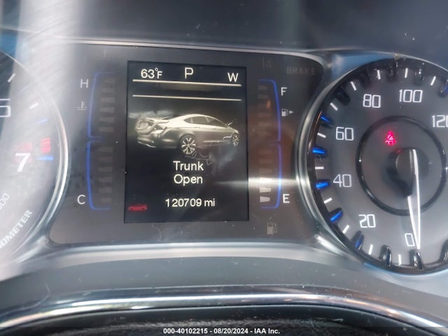 1C3CCCDG1FN617937 Chrysler 200 S