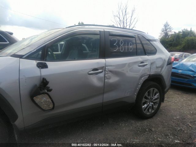 2T3A1RFV5PC353818 Toyota Rav4 Xle Premium