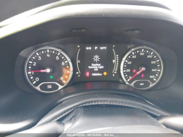 ZACCJBAT8FPB96903 Jeep Renegade Sport