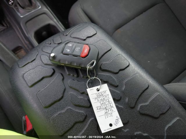 1C6HJTAG3ML575735 Jeep Gladiator Sport S 4x4