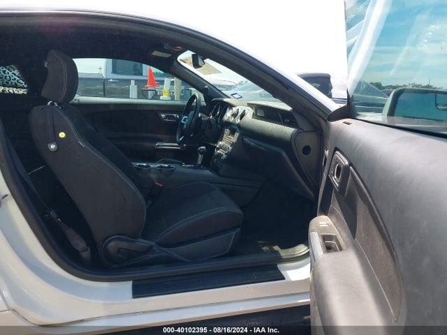 Ford Mustang V6 2016 1FA6P8AM2G5327282 Image 5