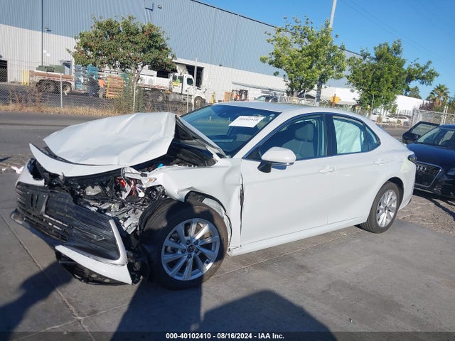 Toyota CAMRY LE 2024 4T1C11AK8RU235568 Image 2