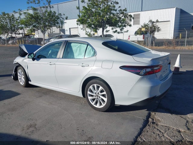 Toyota CAMRY LE 2024 4T1C11AK8RU235568 Image 3