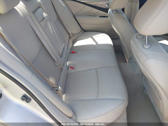 JN1BV7AR4EM703247 Infiniti Q50 Premium