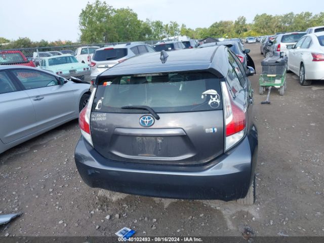 JTDKDTB34F1580488 Toyota Prius C Two