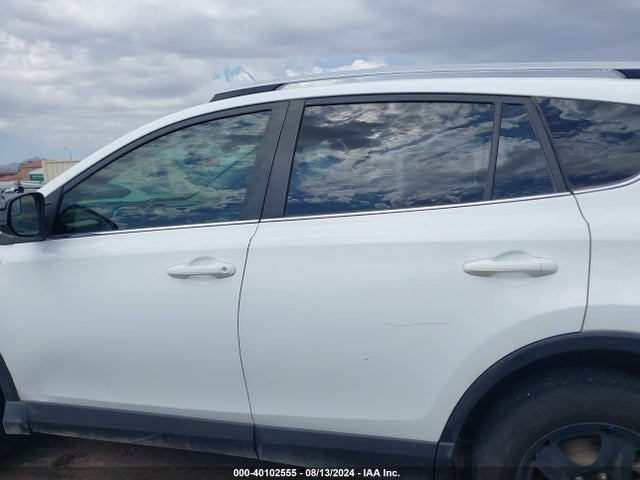 Toyota RAV4 LE 2016 JTMZFREV7GJ082165 Image 14
