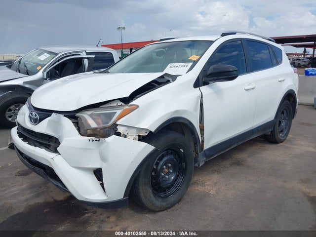 Toyota RAV4 LE 2016 JTMZFREV7GJ082165 Image 2