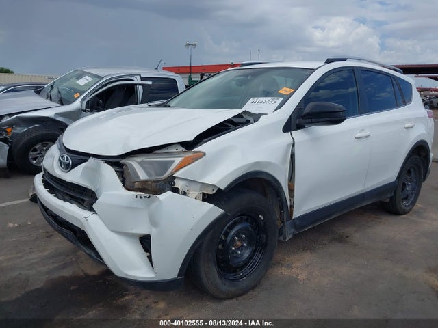 Toyota RAV4 LE 2016 JTMZFREV7GJ082165 Image 6