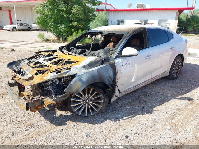 KIA Cadenza Premium 2017 KNALB4J13H5066060 Image 2