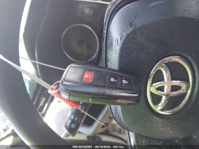 2T3W1RFV7KC023340 Toyota Rav4 Xle