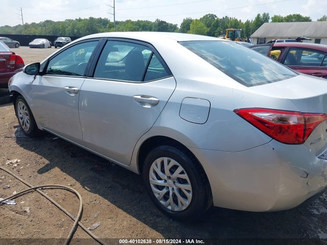 Toyota COROLLA LE 2017 2T1BURHE6HC935977 Image 3