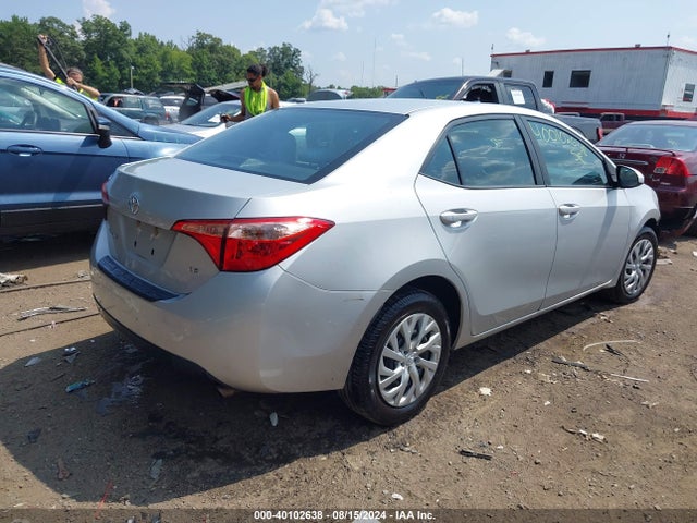 Toyota COROLLA LE 2017 2T1BURHE6HC935977 Image 4