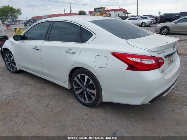 Nissan Altima 2.5 Sr 2016 1N4AL3AP8GC167035 Image 3