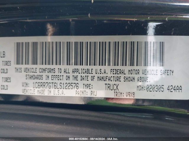 1C6RR7GT6LS122576 RAM 1500 Classic Warlock Quad Cab 4x4 6'4 Box