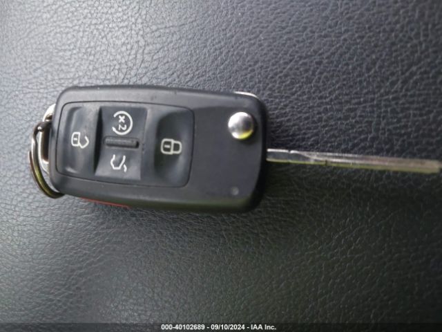 1VWSA7A35MC007017 Volkswagen Passat 2.0t Se