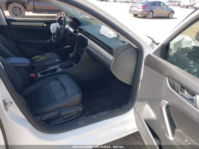 1VWSA7A35MC007017 Volkswagen Passat 2.0t Se