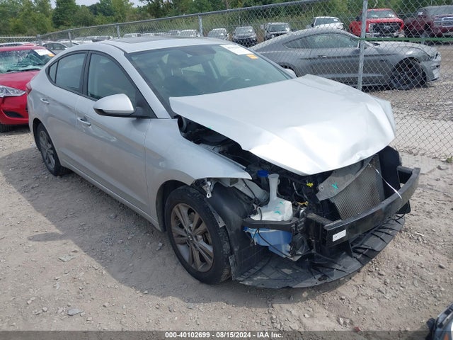 2018 5NPD84LF4JH218478 main image