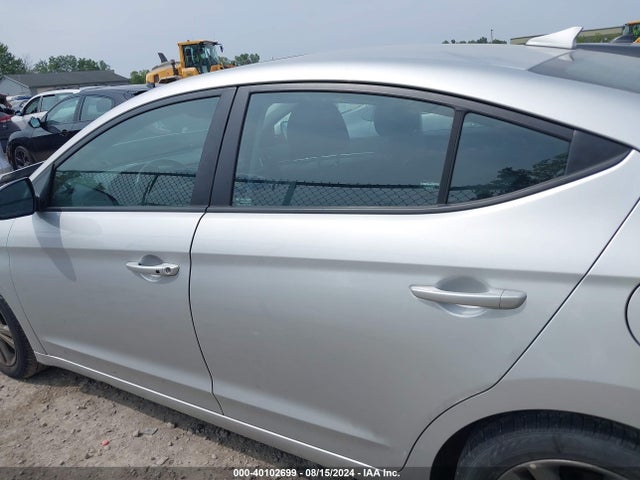 Hyundai Elantra Value Edition 2018 5NPD84LF4JH218478 Image 15