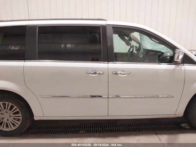 2C4RC1CG4GR283726 Chrysler Town & Country Touring-l