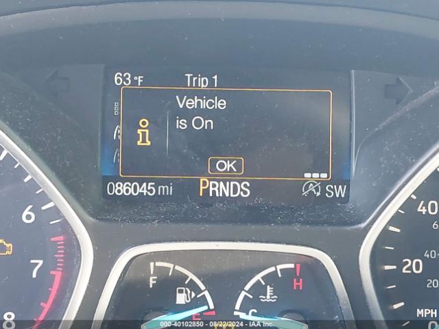 1FMCU9GD2JUA90305 Ford ESCAPE SE