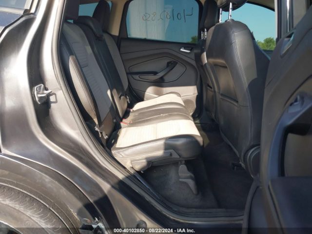 1FMCU9GD2JUA90305 Ford ESCAPE SE