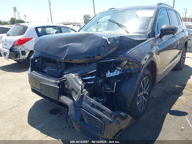 3VV3B7AX2LM080562 Volkswagen Tiguan 2.0t Se/2.0t Se R-line Black/2.0t Sel