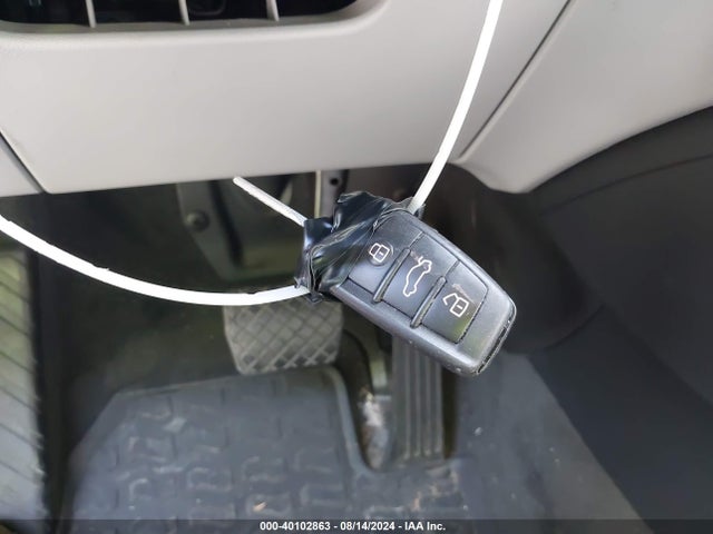 WA1EFCFS3GR000931 Audi Q3 2.0t Premium Plus