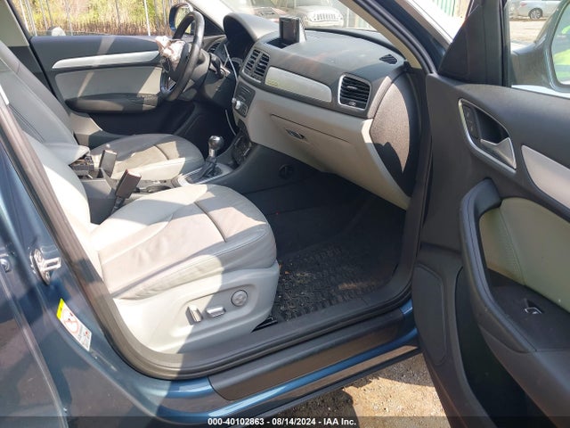 WA1EFCFS3GR000931 Audi Q3 2.0t Premium Plus