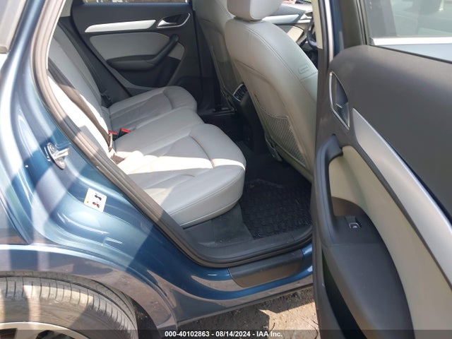 WA1EFCFS3GR000931 Audi Q3 2.0t Premium Plus