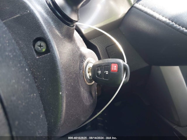 Toyota Rav4 Xle 2018 2T3WFREV6JW469494 Image 11