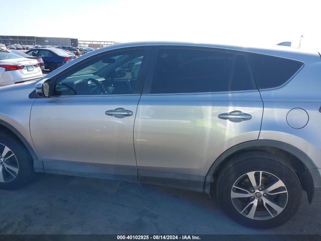 Toyota Rav4 Xle 2018 2T3WFREV6JW469494 Image 14