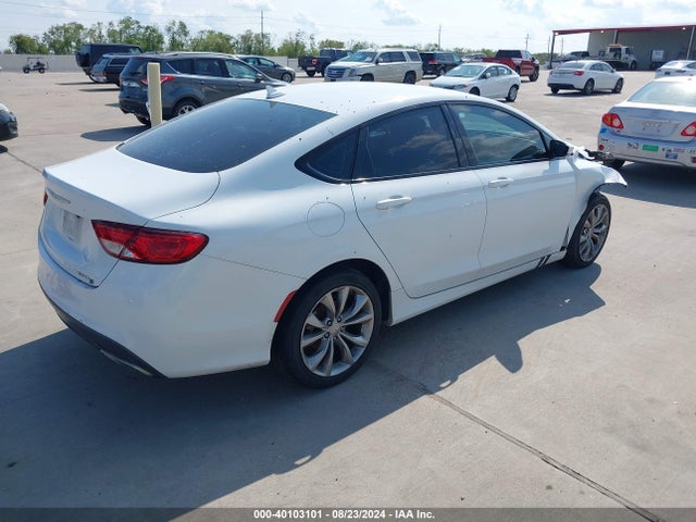 Chrysler 200 S 2015 1C3CCCBGXFN706053 Image 4