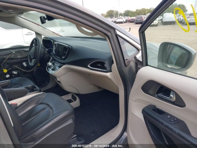 2C4RC1BG7NR186163 Chrysler Pacifica Touring L