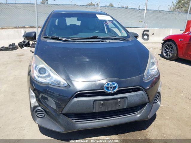 JTDKDTB33F1095243 Toyota Prius C One