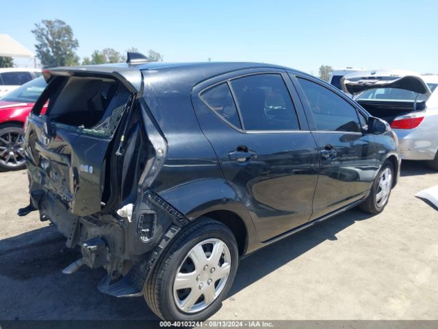 JTDKDTB33F1095243 Toyota Prius C One