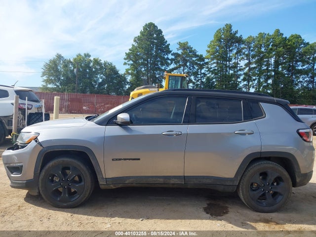 3C4NJCBB3JT327466 Jeep Compass Altitude Fwd