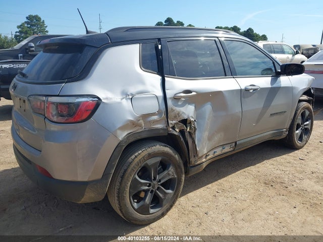 3C4NJCBB3JT327466 Jeep Compass Altitude Fwd