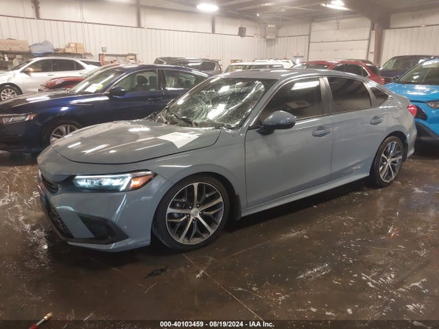 Honda Civic Touring 2024 2HGFE1F96RH302636 Image 2