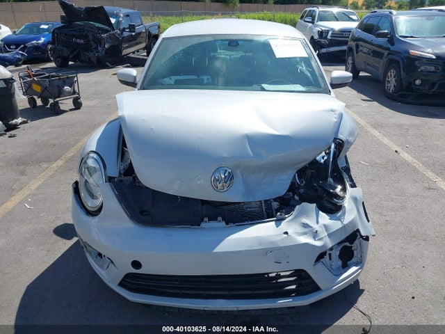 3VWFD7AT6JM714078 Volkswagen Beetle 2.0t Coast/2.0t S