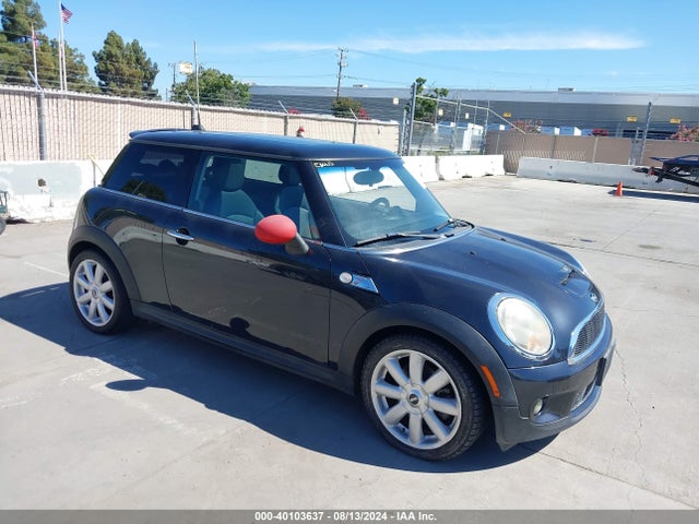 2007 MINI COOPER S WMWMF73597TL90716 Photo 0