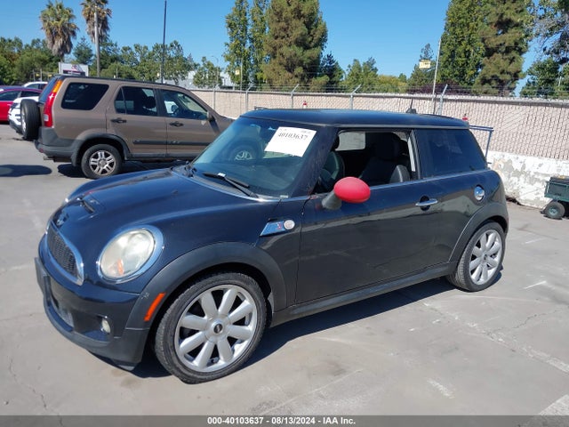 2007 MINI COOPER S WMWMF73597TL90716 Photo 1