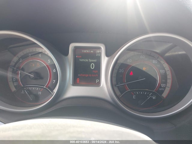 3C4PDCBB8KT871012 Dodge JOURNEY SE