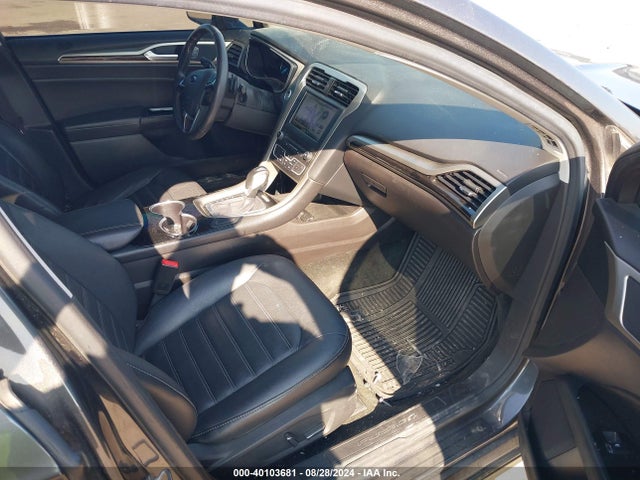 3FA6P0T91GR214821 Ford FUSION SE