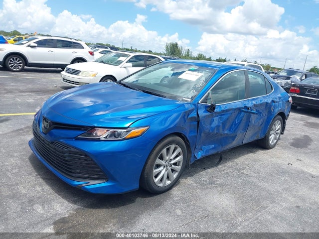 Toyota CAMRY LE 2020 4T1L11AK1LU303622 Image 2