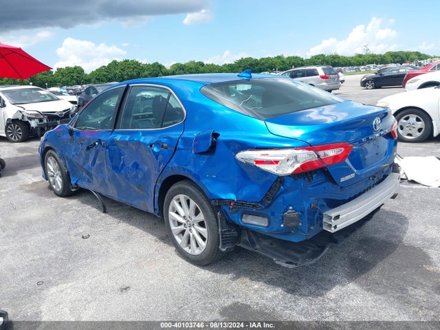 Toyota CAMRY LE 2020 4T1L11AK1LU303622 Image 3