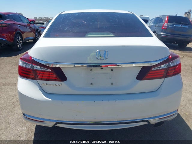 Honda ACCORD LX 2017 1HGCR2F3XHA111856 Image 16