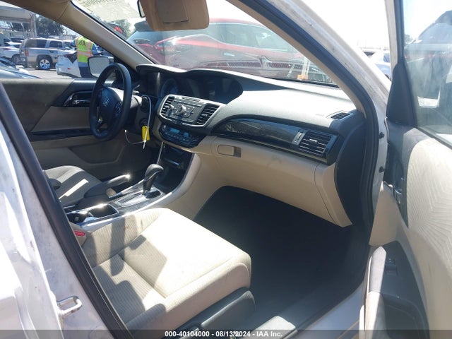 Honda ACCORD LX 2017 1HGCR2F3XHA111856 Image 5