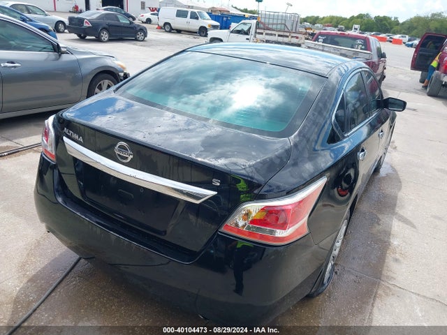 Nissan Altima 2.5 S 2015 1N4AL3AP0FN306044 Image 4